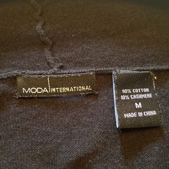 Black Drape Front Cardigan, Side Medium - Picture 4 of 4